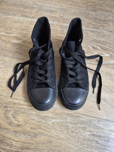 Black canvass high - black,
