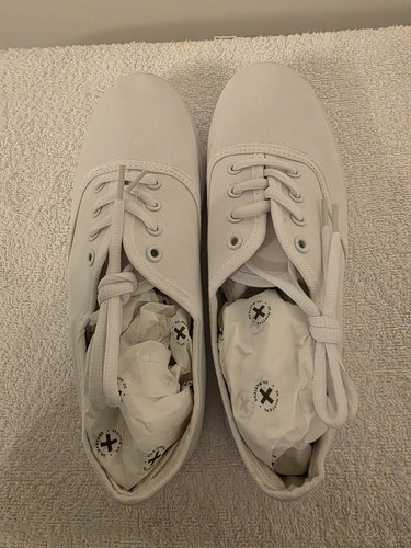 Adult sandshoes plimsoles - sandshoes,