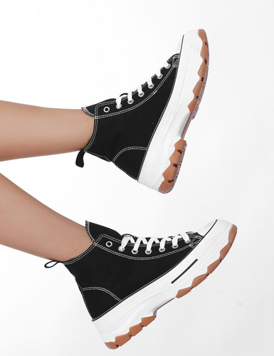 Trend black canvas platform - on,