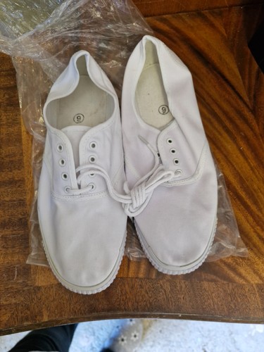 White canvas plimsoles size - canvas,